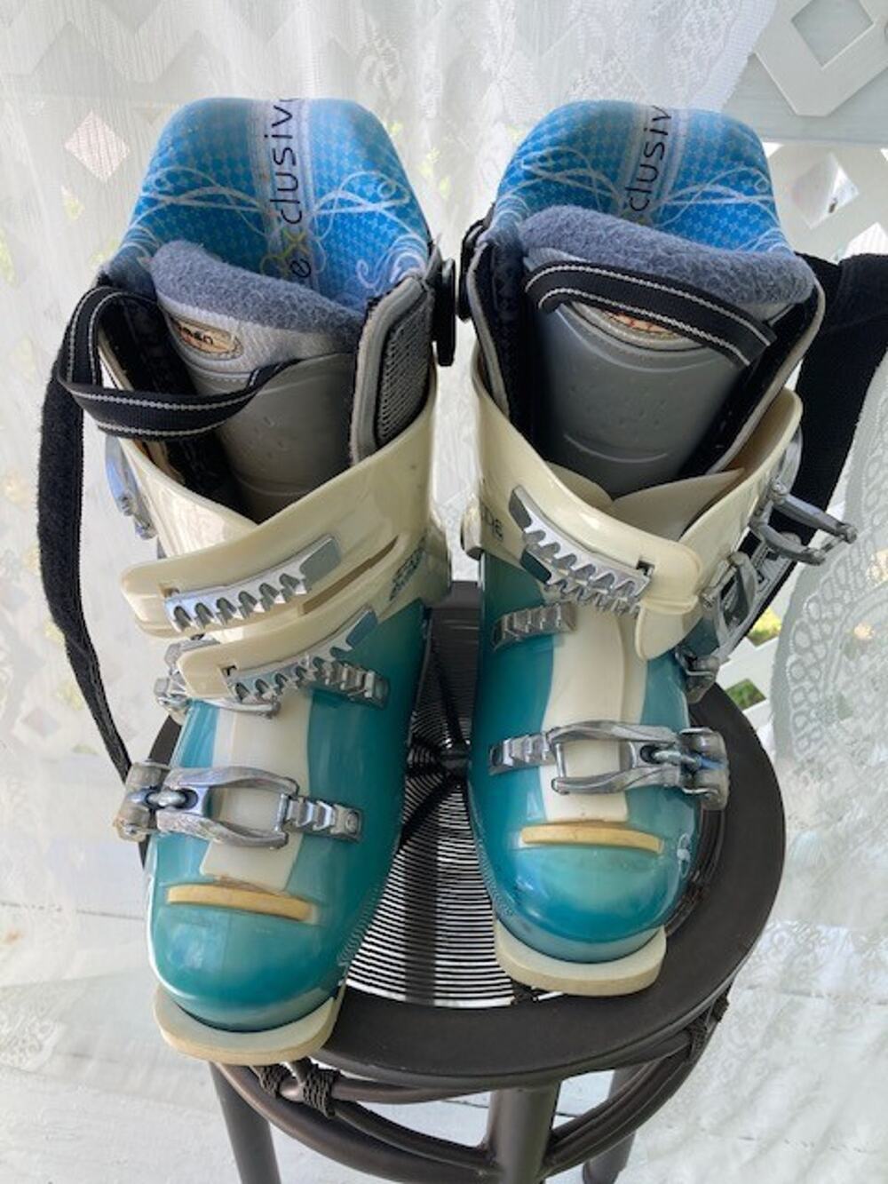 Lange Freeride Women’s Ski Boots 23.5 Mondo – Micro‑Adjust Buckles size 6.5-7